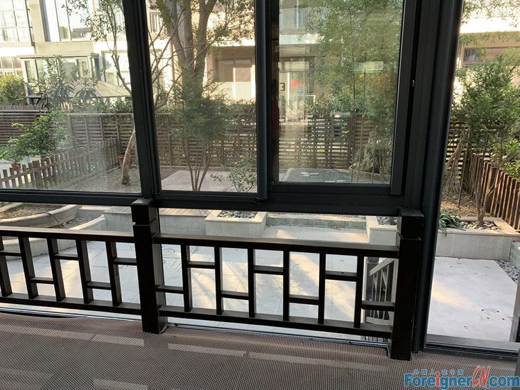 Fantastic！！ Yanlord Peninsula Villa with Big Garden! / nearby Suzhou Dushu Lake to Rent/5 rooms and 4 bathrooms/ New furniture / bright and clean