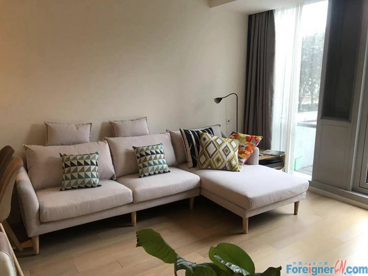 Exclusive Flats ！！Apartment with Terrace to Rent / Xinghai Square in Suzhou/ 2 room and 1 bathroom/good location