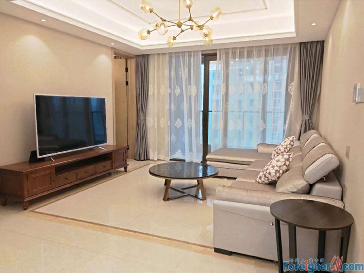 Wow!！！Find House in East of Jinji Lake /For Expats to rent in Suzhou/4 bedrooms and 2 bathrooms/ modern and large kitchen