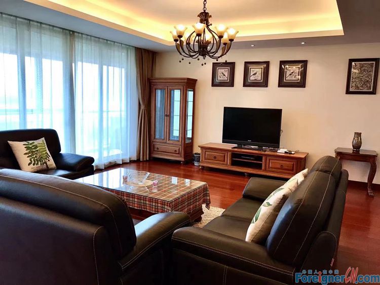 Splendid!!! Bayside Garden Apartment in Suzhou to rent /4 bedrooms and 2 bathrooms/ Floor heating/ East of Jinji Lake