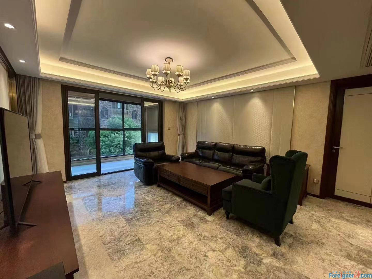 ​Gorgeous！！！big balcony apartment to rent / 4 bedrooms and 3 bathrooms/floor heating/SIP in Suzhou/ Xietang lake