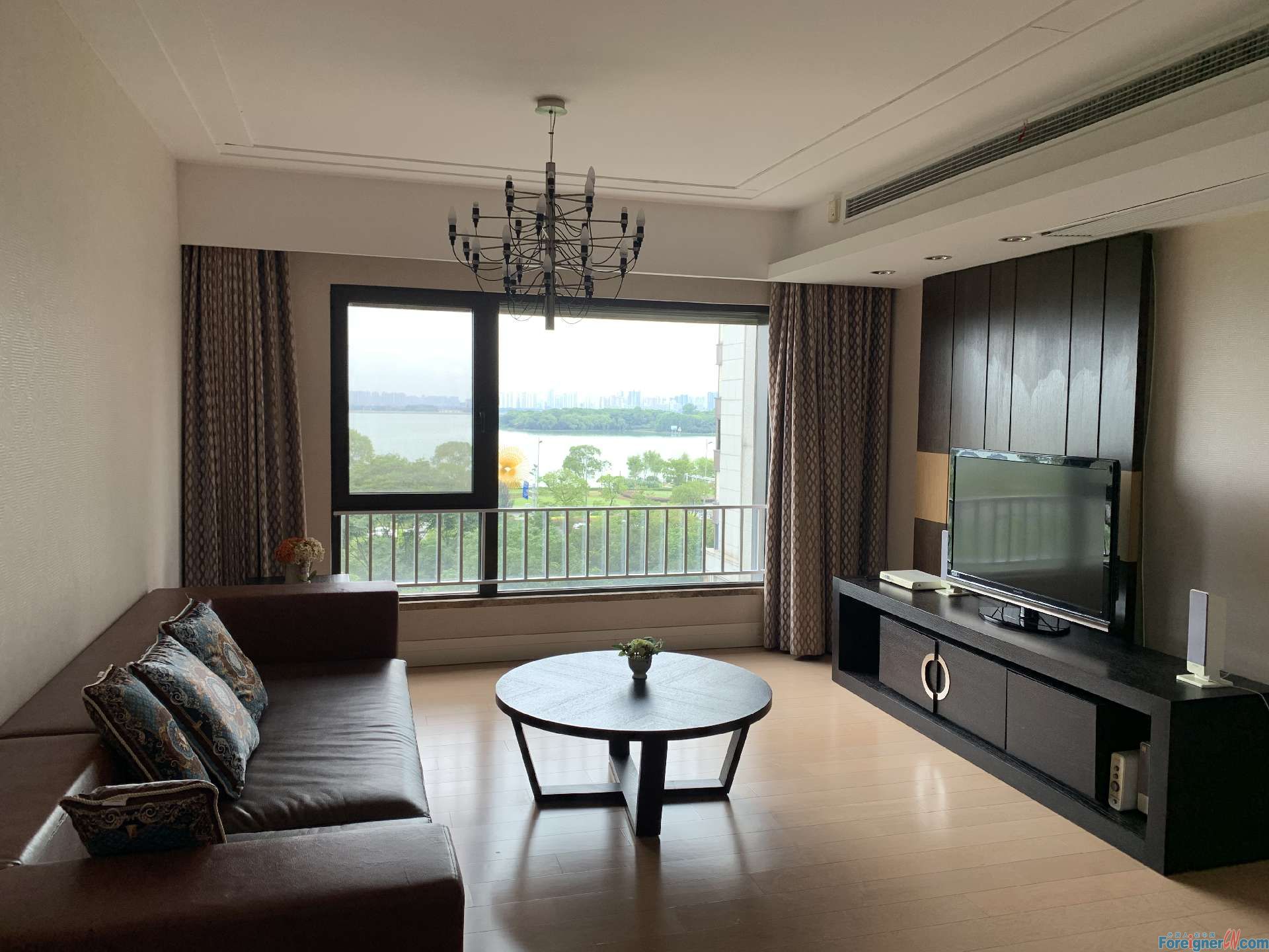 ​Amazing !! great apartment rent in Suzhou /1 bedroom and 1 bathroom/cozy room and modern design/amazing lake view /Jinji lake/Moon Habor/ 