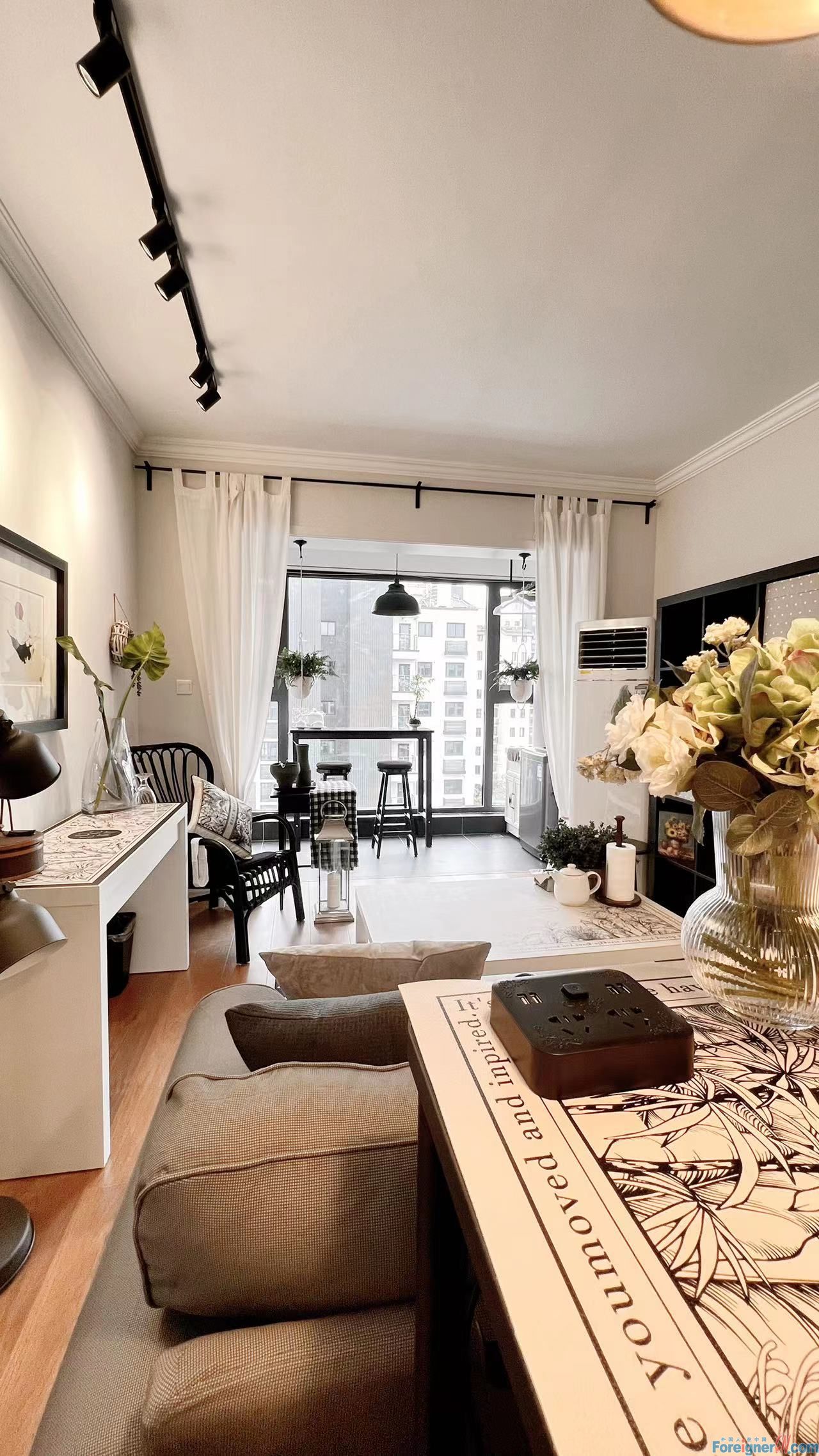 Perfect！！New Apartment rent in Suzhou /White Style design/Gusu district/3 bedrooms and 1 bathroom/a lot of bars/Ping Jiang road /Guangqian Street