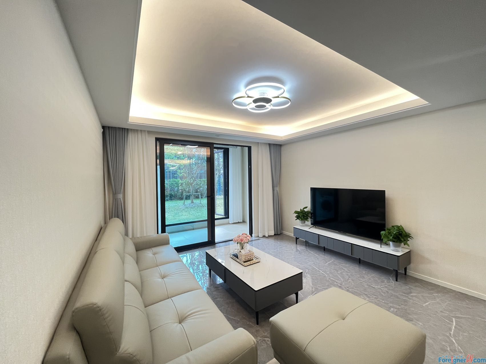 Amazing!!! outdoor garden apartment rent in Suzhou/4 bedrooms and 2 bathrooms/central AC, super bright and clean/in Suzhou Science Technology Town/Suzhou New District/Close to Eton House international school/shopping mall