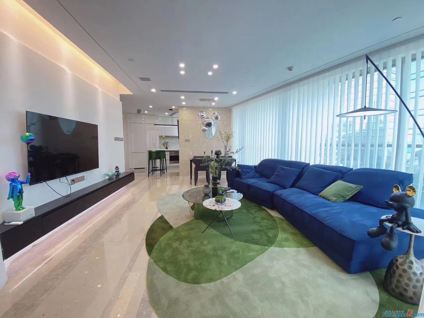 Luxurious ! High-end Suzhou center No.9 Apartment for Expats to rent in SIP /Modern/2 bedrooms and2 baths/fully furnished with central AC & floor heating/ city-view and Jinji Lake view/Suzhou,XingHai Square