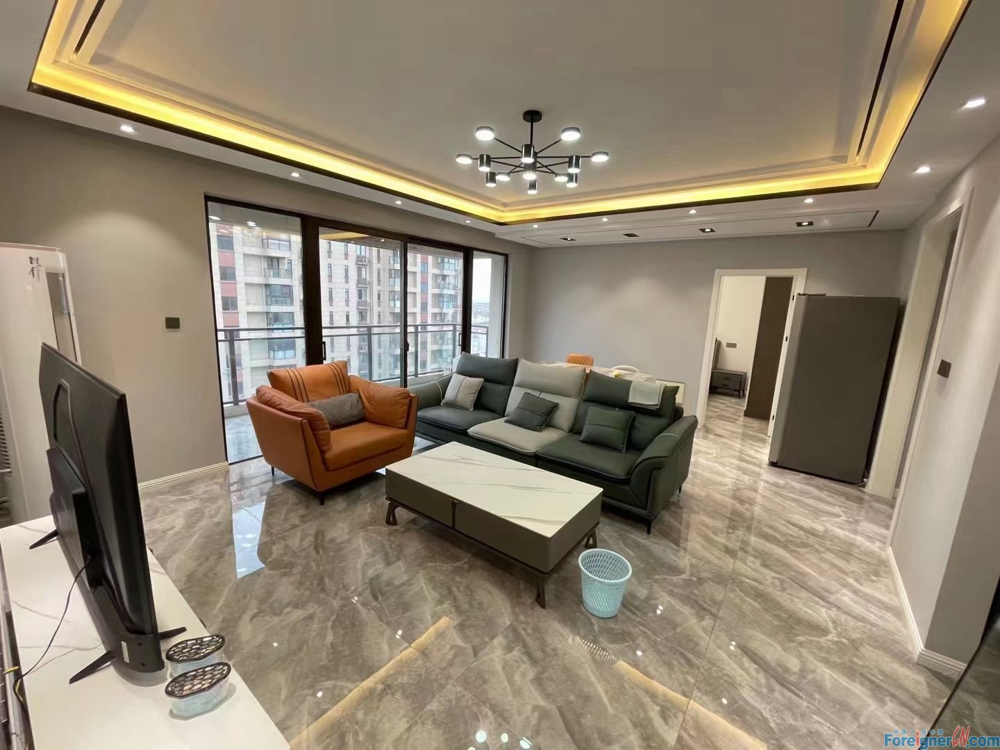 Stunning!! Find a Place in Suzhou / nice Apartment/3 bedrooms,2 baths/with a big Balcony/Nearby XieTang Town,shopping Plaza/ close to internatioanl schools SSIS, Dulwish, and OCAC