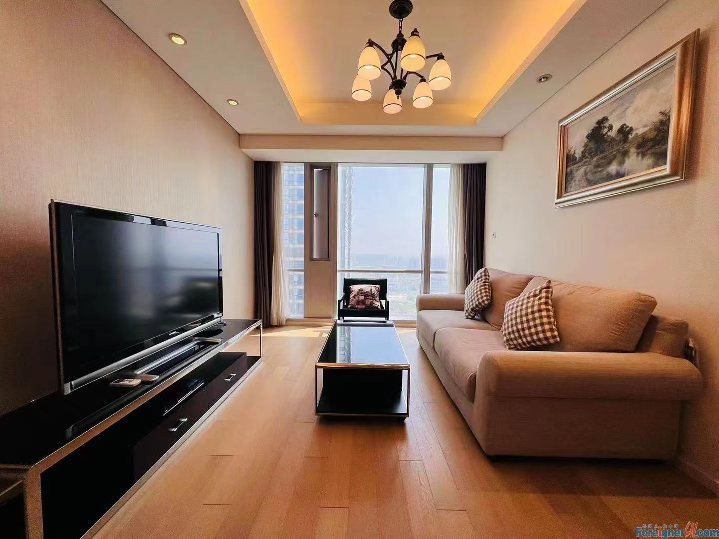 Excellent!!!The Summit apartment to rent in Suzhou /2 bedrooms and 2 bathrooms/French Windows/Central AC，Floor heating，withBathtub/Suzhou Center Shopping Center nearby /Xinghai Square