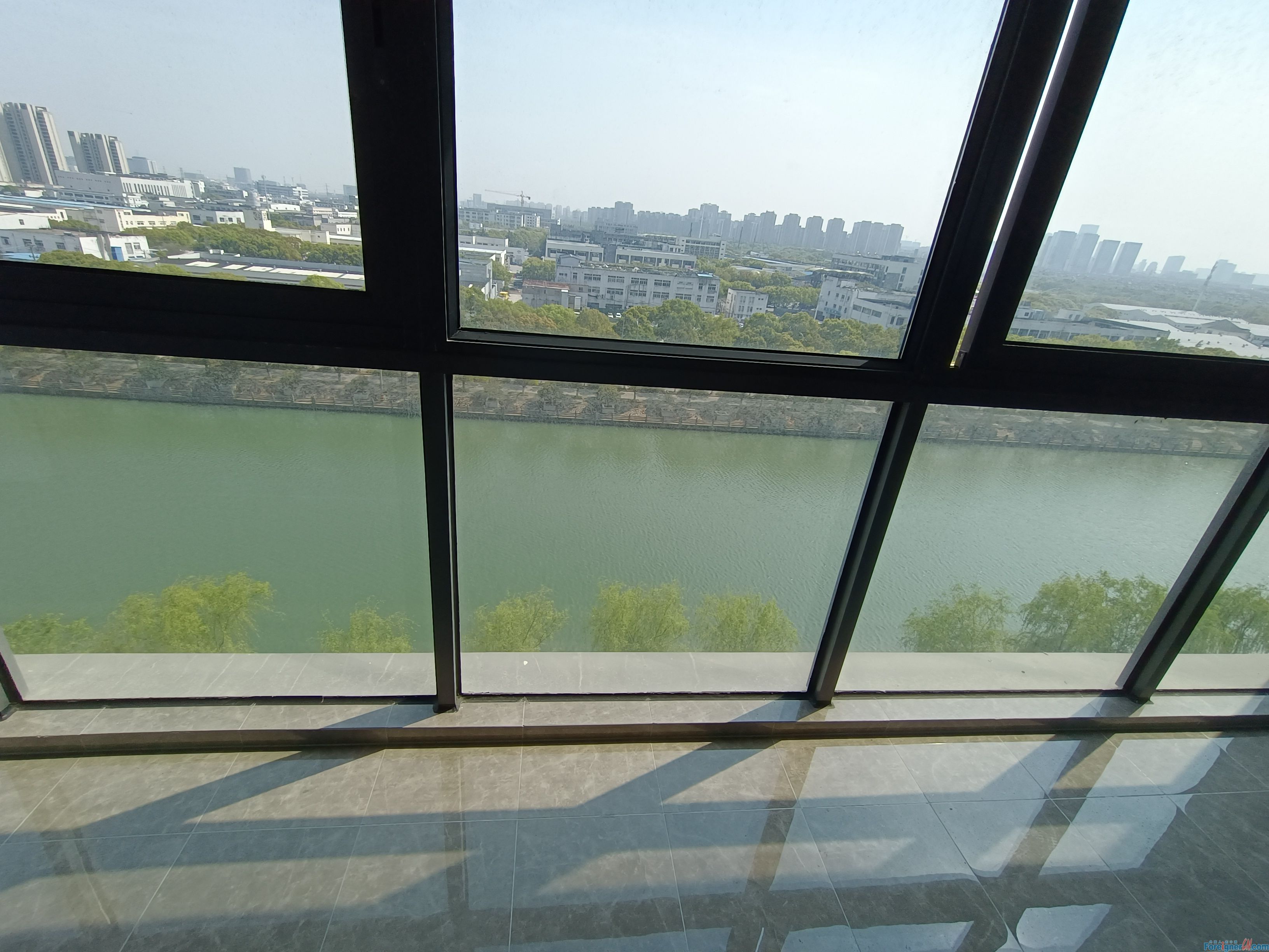   Amazing ！！Suzhou rental Bravura apartment for expats/ 4 bedrooms and 2 bathrooms/lots of sunlight/ open Balcony/ Olympic Center/ subway line 5 Nearby/ in SIP.