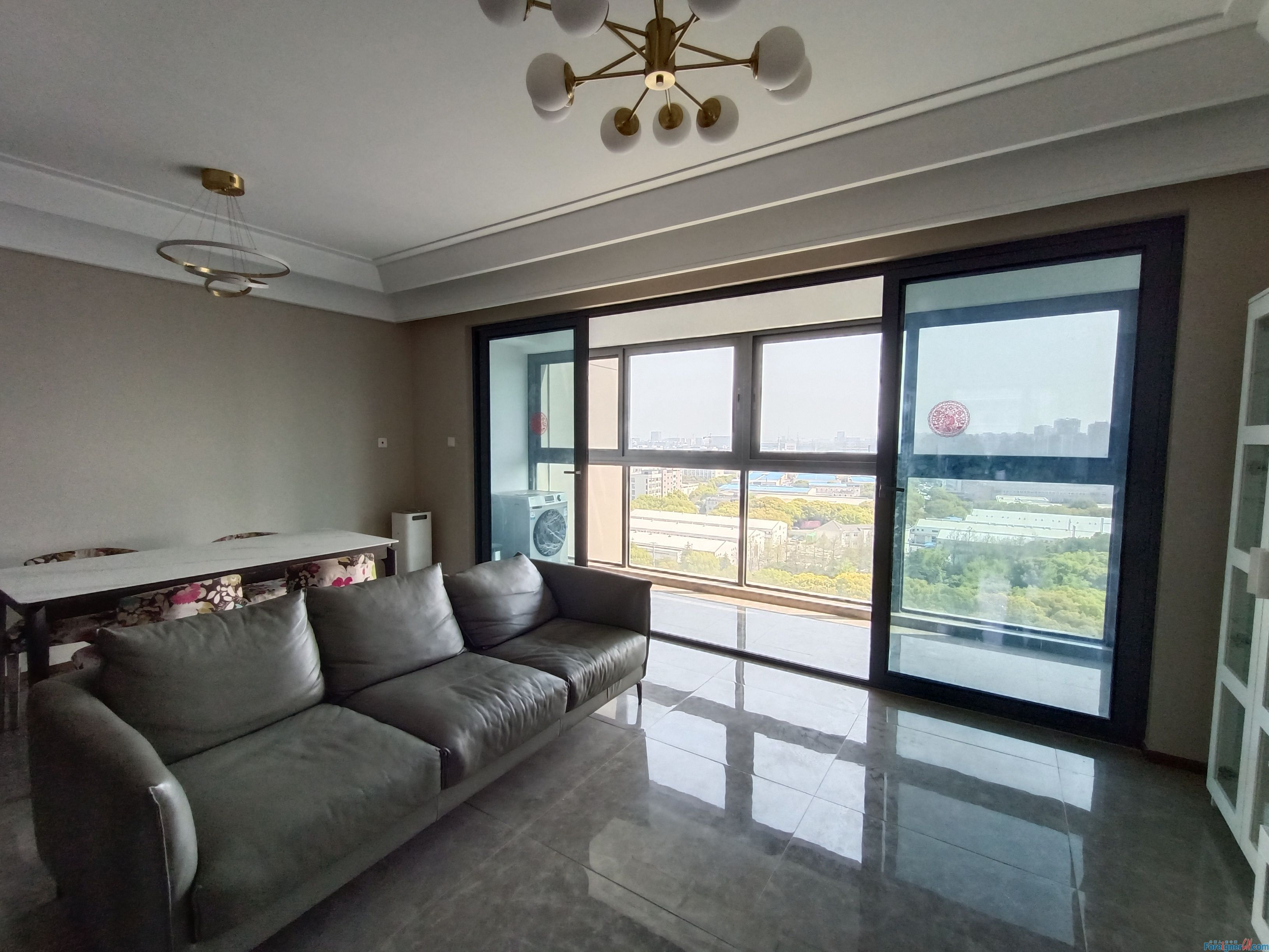 Amazing ！！Suzhou rental Bravura apartment for expats/ 4 bedrooms and 2 bathrooms/lots of sunlight/ open Balcony/ Olympic Center/ subway line 5 Nearby/ in SIP.