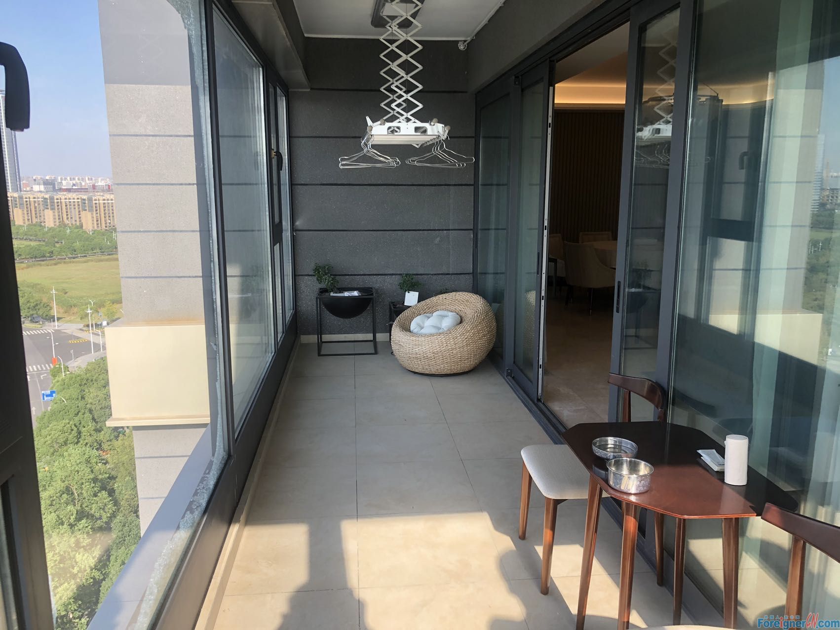 Excellent !!Lake Mansion Apartment to rent in Suzhou/ 4 rooms and 2 baths/ Spacious/Floor heatig and central AC/Near XJLTU and Soochow university/Dushu Lake 