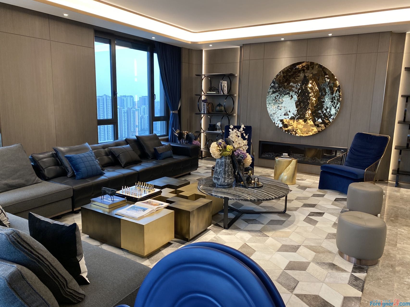 Luxurious!! Duplex Apartment with big Terrace/5 bedrooms and 3 bathrooms/ terrace for party & Barbecue/Close to Olympic Center, Jinji lake and metro