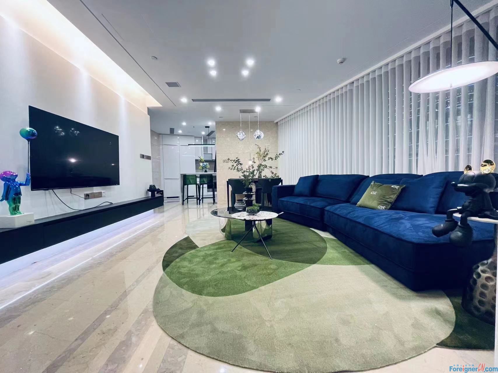Perfect!! High Floor Suzhou Center Apartment 2 bedrooms/Jinji Lake,SIP /Beautiful lake view /fully furnished,Central AC/bright rooms with French windows