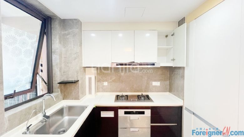 a2b4cda05d4f64abea0e467edcdce328