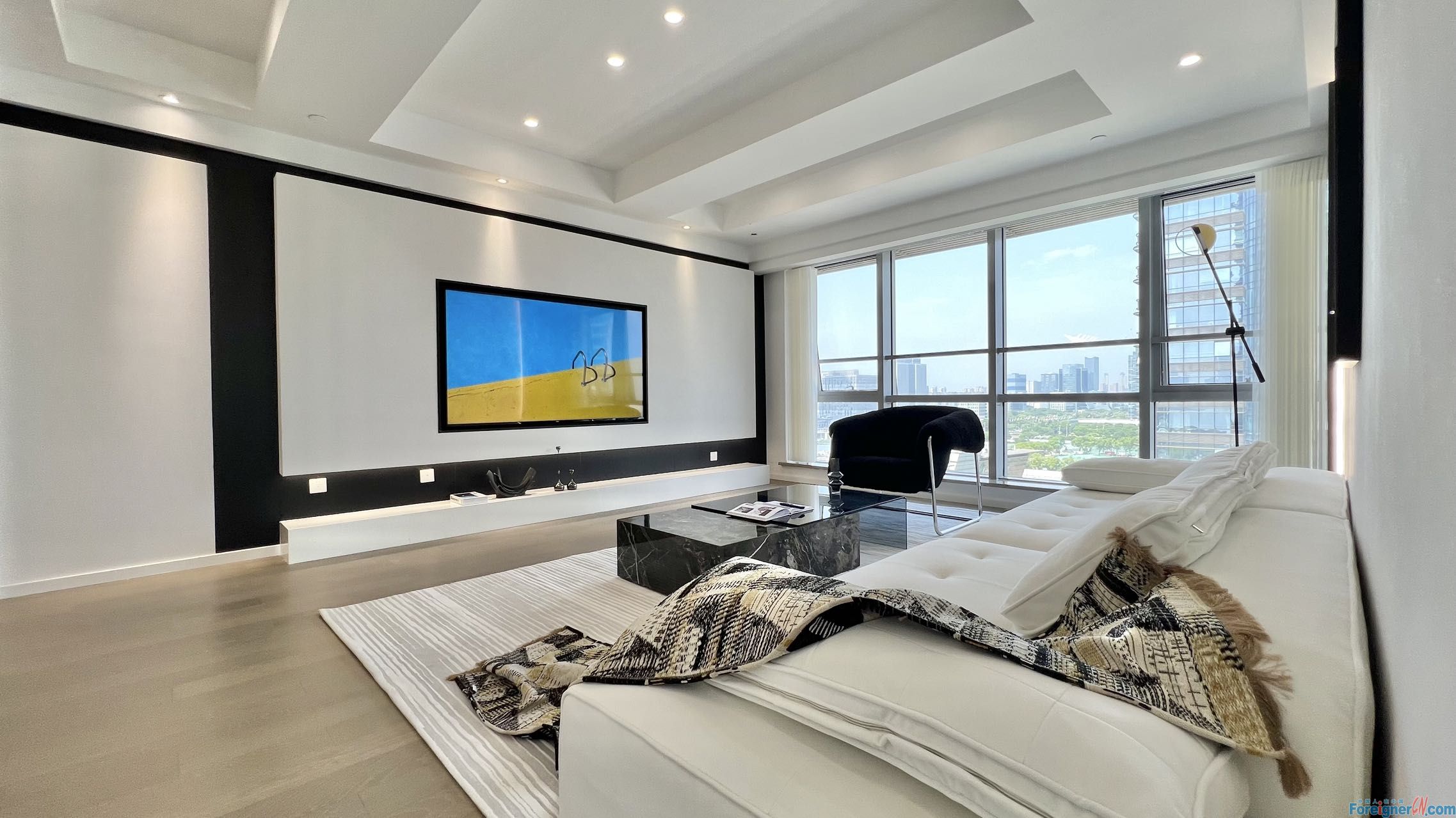 Beautiful！！！Harmony Residential，3rooms，2baths，200sqm，warm,quiet， Lots of light, New furniture/ reasonable price/ convenient life