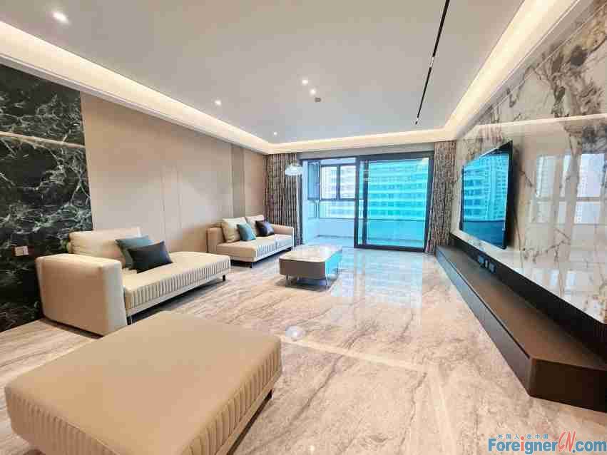 Terrific!！！IMRERIAL MANSION，4rooms，4baths，265sqm，spacious, large kitchen, modern, bright, luxurious