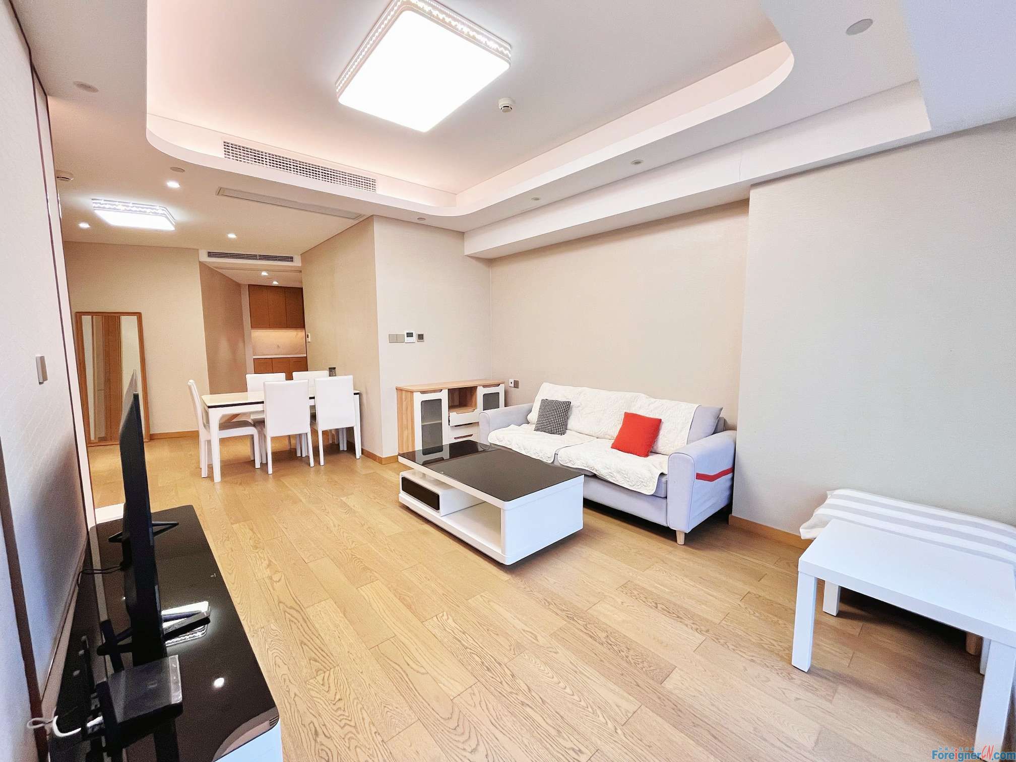 Beautiful!!!G Plaza apartment 132sqm,2rooms,2bath,clean, well-kept, spacious, large kitchen, modern, bright