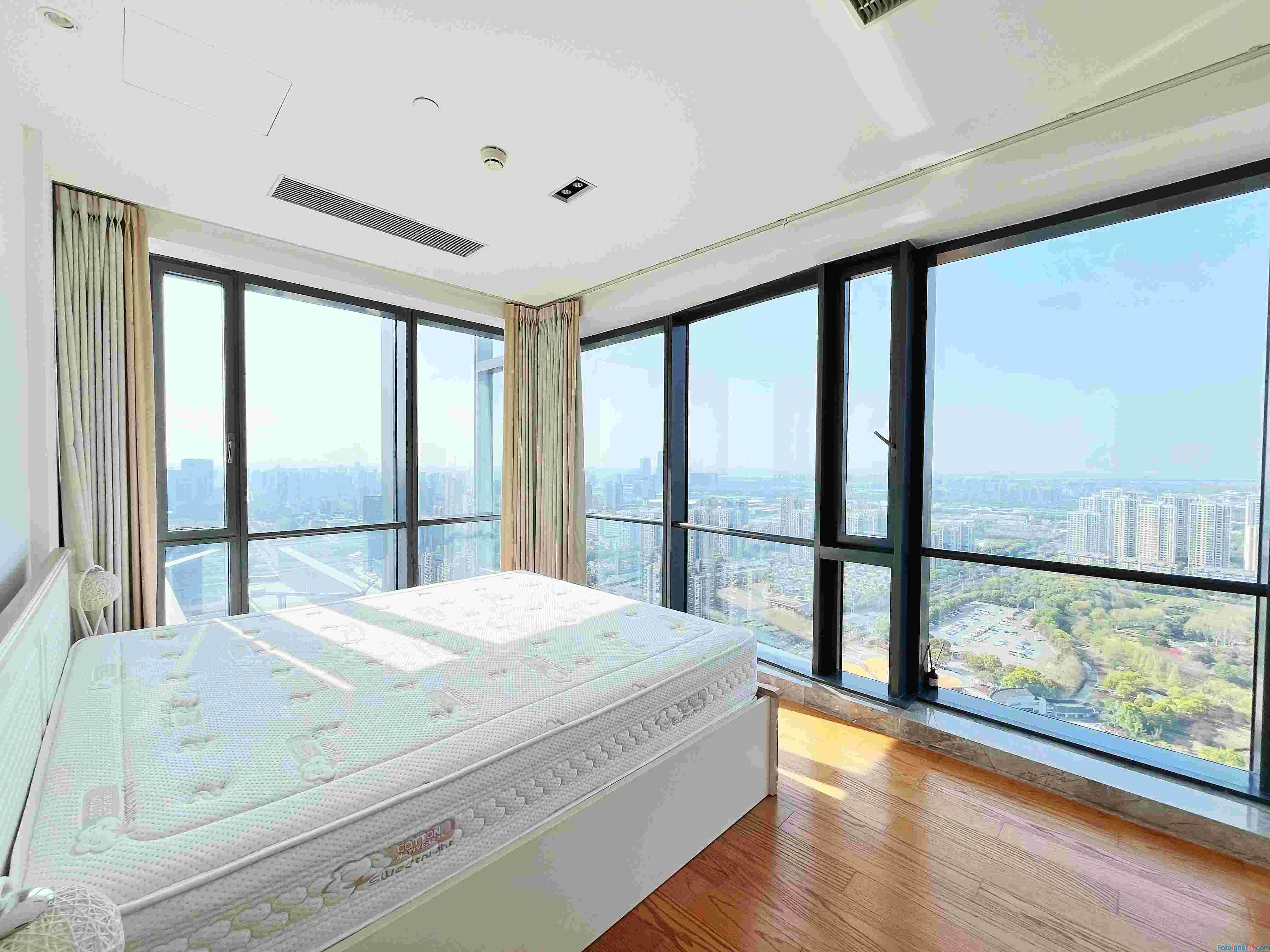 Wonderful!!!Sky Line apartment,2room,1bath,,100sqm,large kitchen, modern, bright, luxurious, well-located
