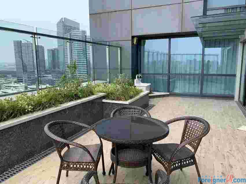 Gorgeous！！！JING HOPE，3room，2bath，200sqm，clean, well-kept, spacious, large kitchen, modern, bright, luxurious, well-located, lake view