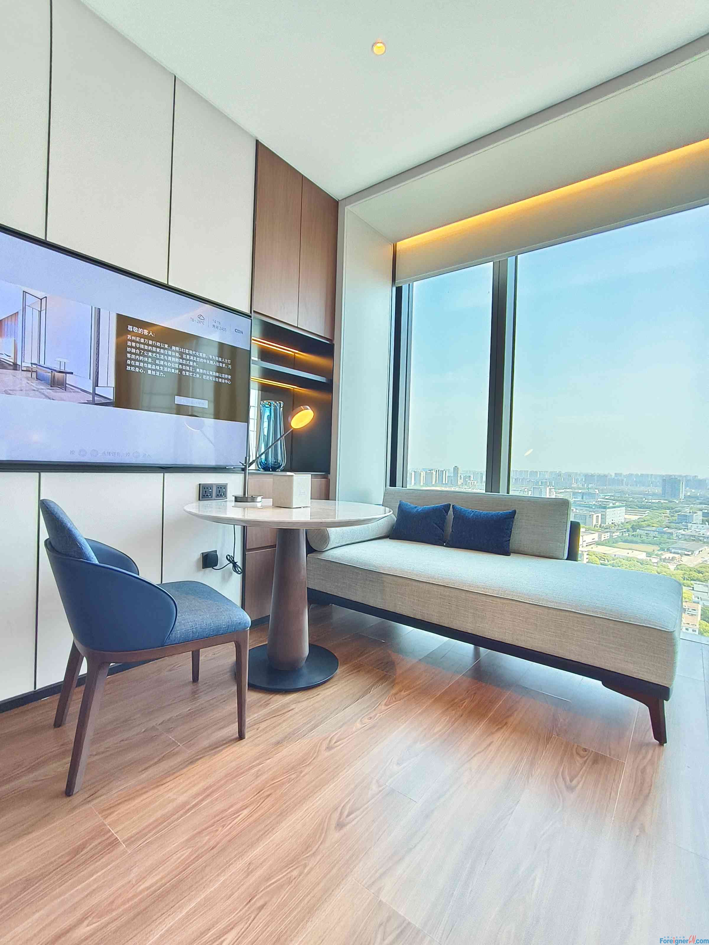 New!! Marriott EXECUTIVE APARTMENTS to rent in SIP/High Floor/ central AC,lots of light room/Nearby Jinji Lake and Moon habor,SUZHOU CENTRE/XINGHAI Square,Subway line 1  