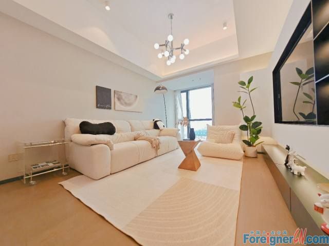 Nice!!!XINGHU ONE apartment,1rooms,1baths,106sqm,clean, well-kept, spacious, large kitchen, modern