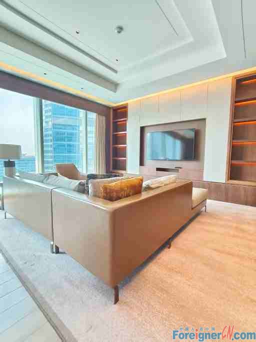 Fantastic！！！ SHANGRI-LA HOTEL，1rooms ,1 bath,93sqm ，clean, well-kept, spacious, large kitchen, modern