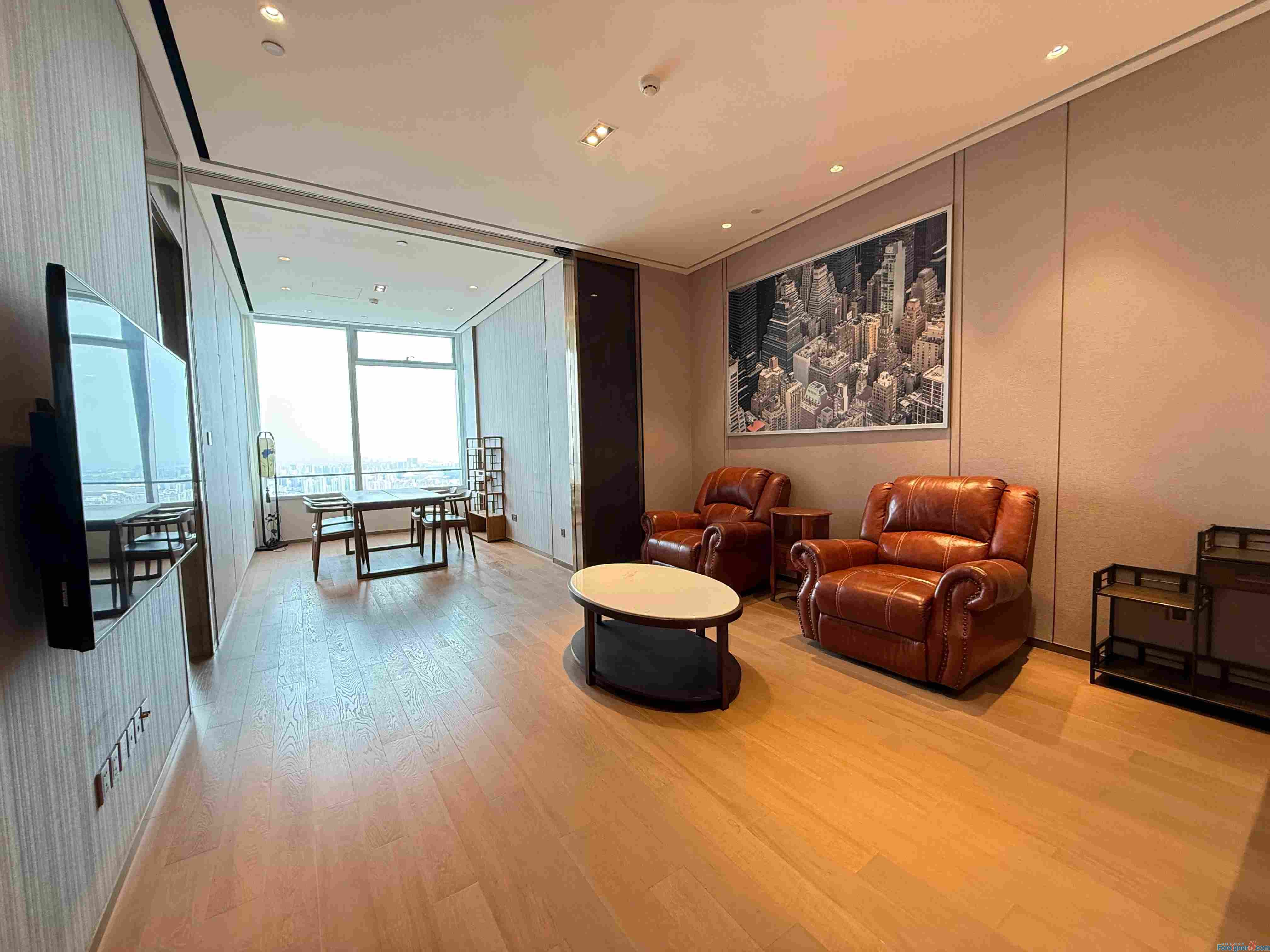 High-End！IFS Sky Residence apartment to rent in SIP/High Floor/ central AC,lots of light room/Nearby Jinji Lake and Moon habor,Shin Kong Palaz/Time Square,Subway line 1