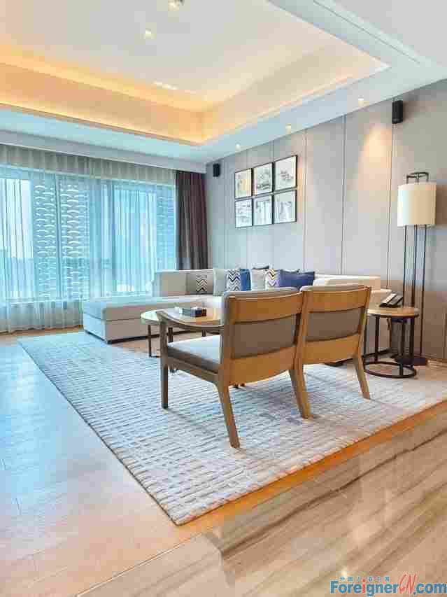 Luxury! ! ! Hilton Hotel in Suzhou/Serviced Apartments in SIP Suzhou/2 bedroom and 3bathroom / Swimming pool indoor /Subway Station