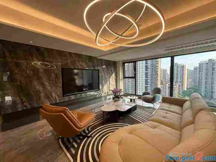 Terrific！！！TANGIM，4rooms，3baths，198sqm，well-kept, spacious, large kitchen, modern, bright, luxurious