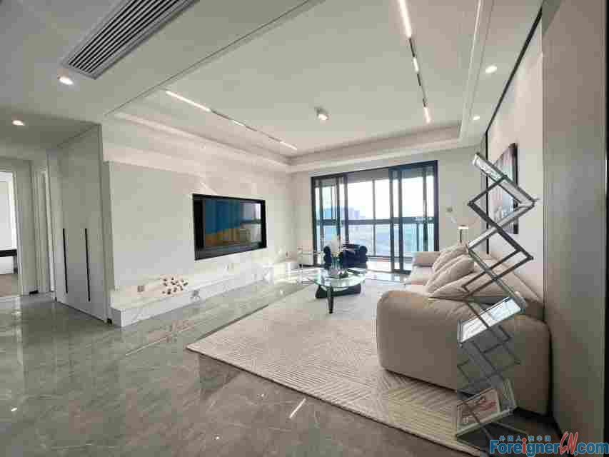 Splendid!!!UPPER EAST PRO,4rooms,2baths,176sqm,clean, well-kept, spacious, large kitchen, modern, bright, luxurious, well-located