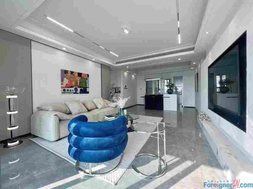 Splendid!!!UPPER EAST PRO,4rooms,2baths,176sqm,clean, well-kept, spacious, large kitchen, modern, bright, luxurious, well-located