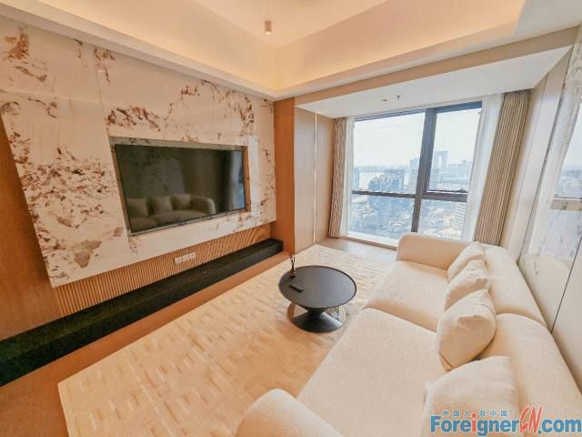 Beautiful!!!XingHu ONE apartment，1rooms，1baths，100sqm，cozy, warm,quiet， Lots of light, New furniture/ reasonable price