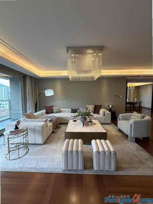 Splendid!!!,The Paragon apartment ,3rooms,3baths,249sqm,clean, well-kept, spacious, large kitchen, modern, bright, luxurious, well-located