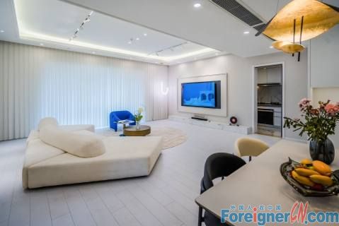 Amazing !! Beautiful jinji Lake! Suzhou apartment rent in SIP/HLCC /Expats in Suzhou/2 rooms/2 baths/Modern/Brand new /Central AC/Floor heating/nice kitchen with oven/dishwasher/Close to Jinji lake 