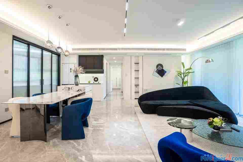 Brand new !!Fabulous apartment to rent in Suzhou / New Park Mansion /4room /3 bath/Beautiful City view /High-end design /modern /Central AC/buit-in oven /close to Suzhou international schools OCAC/Dulwich/SSIS and Metro
