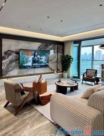 Brand new !!Fabulous apartment to rent in Suzhou / apartment for expats /West of jinji lake /4room /3 bath/Beautiful Environment /High-end design /modern /Central AC/buit-in oven /Fuly furnished/  