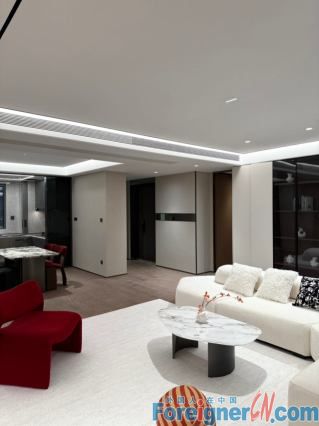 New option !!! Modern /Brand new Apartment rent in Suzhou / Light Luxury apartment for expats /Big rooms/4rooms /3 bath/Floor heating/modern /Central AC/buit-in oven /Beautiful Community Environment/SIP/ SND area