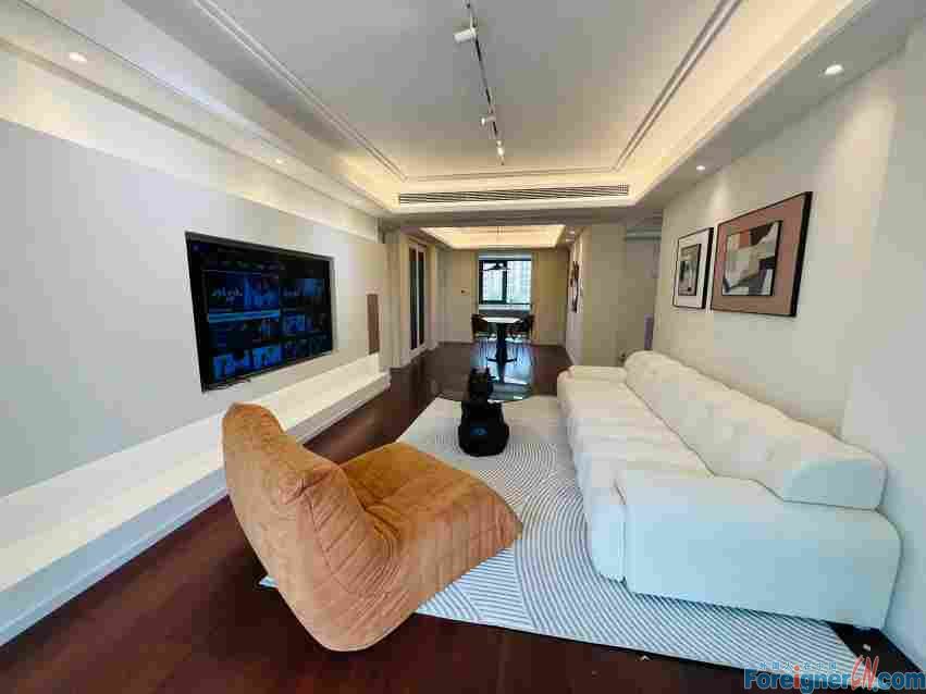 Gorgeous!! Living in Suzhou industrial park/Park Mansion apartment rent for expats in Suzhou/4rooms/2 baths/Family friendly/ Floor heating /dryer/luxury design/Central AC/fully furnished/built-in Oven/dishwasher/customized cabines/ Close to OCAC and SSIS 