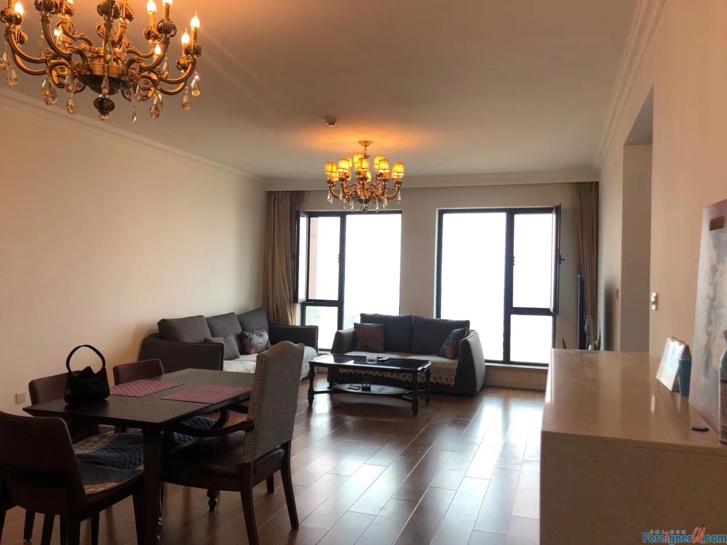 3 bed apartment for rent in Donggang CBD