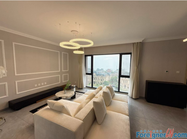 3-bedroom apartment for rent in Donggang CBD,Zhongshan District
