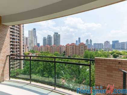 Panoramic river views! Yanlord Waterfront Garden apartment for rent in Shanghai