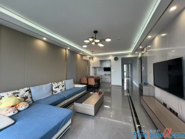 3 bedroom apartment for rent in Donggang CBD