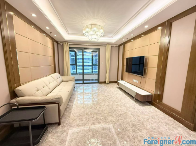 3-bedroom apartment for rent in Donggang CBD