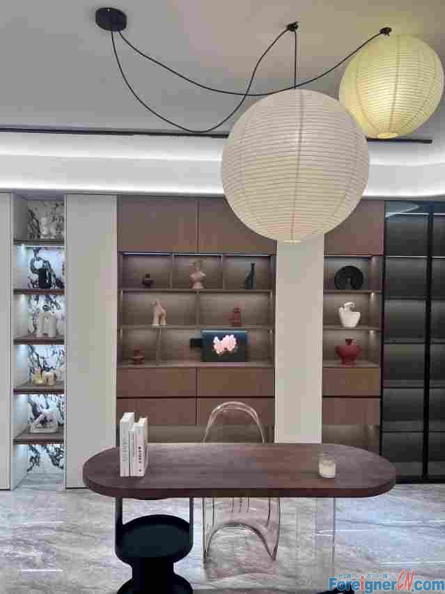 Light luxury apartment rent in Suzhou!!  Where to live in Suzhou/Property rent in Suzhou/4rooms/Modern/Floor heating and central AC/fully furnished/First time rent/close to OCAC,SSIS,Dulwich schools within 5km/Nearby XieTang ancient street,Olympic sport c