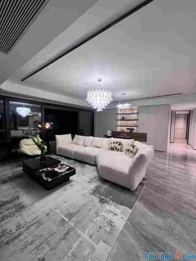 Fabulous!! Modern apartment rent in Suzhou!! Realtors in suzhou/Suzhou SND /condos rent in suzhou /4rooms/Modern/Floor heating and central AC/fully furnished/Close to OCAC,SSIS,Dulwich schools within 5km/XieTang ancient street,Olympic sport center