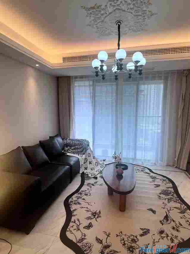 Gorgeous!! Modern apartment rent in Suzhou!! Expats rent apartment in suzhou /Suzhou Xiangcheng area/condos rent in suzhou /4rooms/First time rent/ Modern/Floor heating and central AC/fully furnished/Close to North railway station.DaWan station,malls